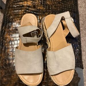 Women's Beige Sandals platform